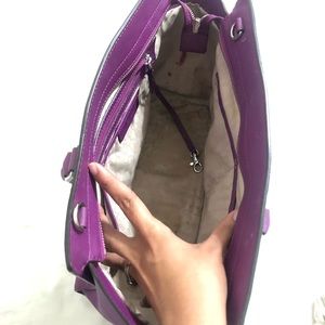 Michael Kors Bags - Authentic Michael Kors bag Michael Kors Bags - Authentic Michael Kors bag